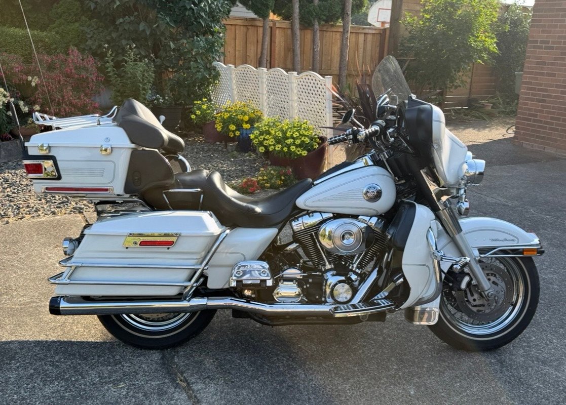 2004 Electra Glide® Classic - Image 4