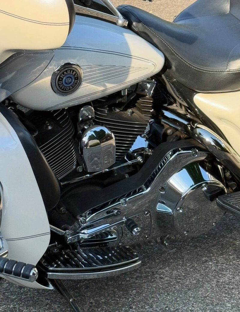 2004 Electra Glide® Classic - Image 7