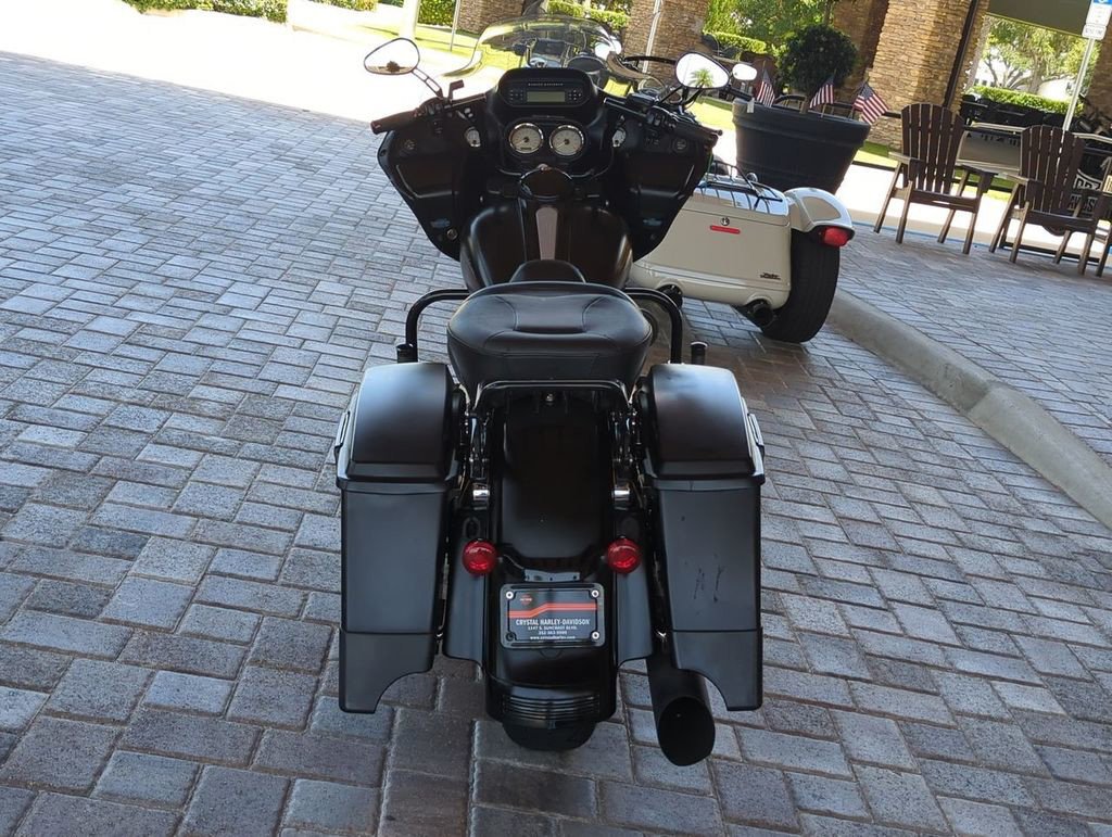 2011 Road Glide Custom - Image 5