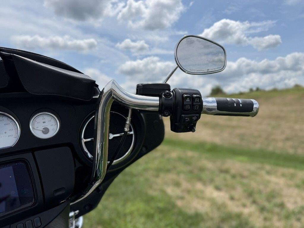 2020 Harley-Davidson Street Glide - Image 4