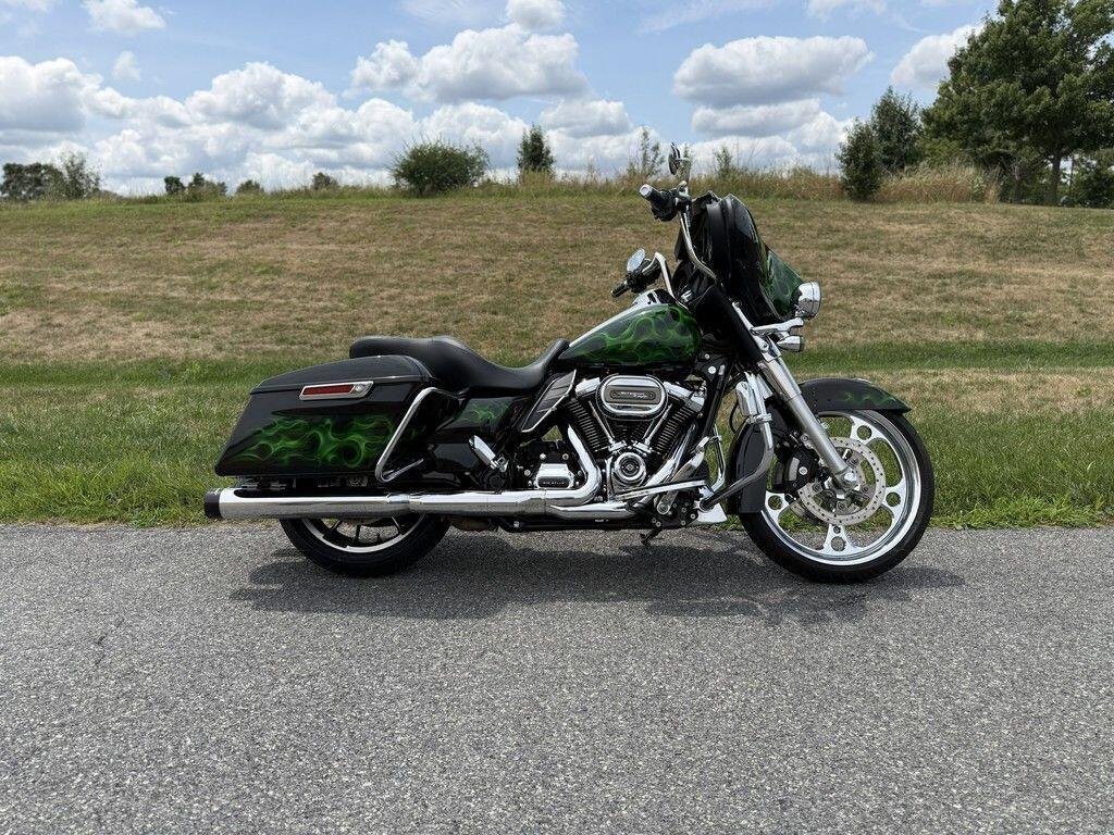2020 Harley-Davidson Street Glide - Image 6