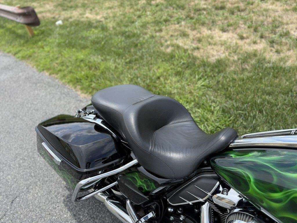 2020 Harley-Davidson Street Glide - Image 10