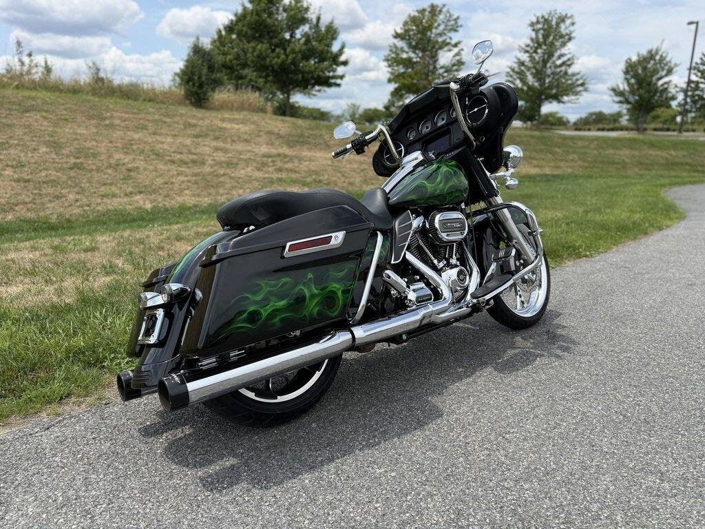 2020 Harley-Davidson Street Glide - Image 14