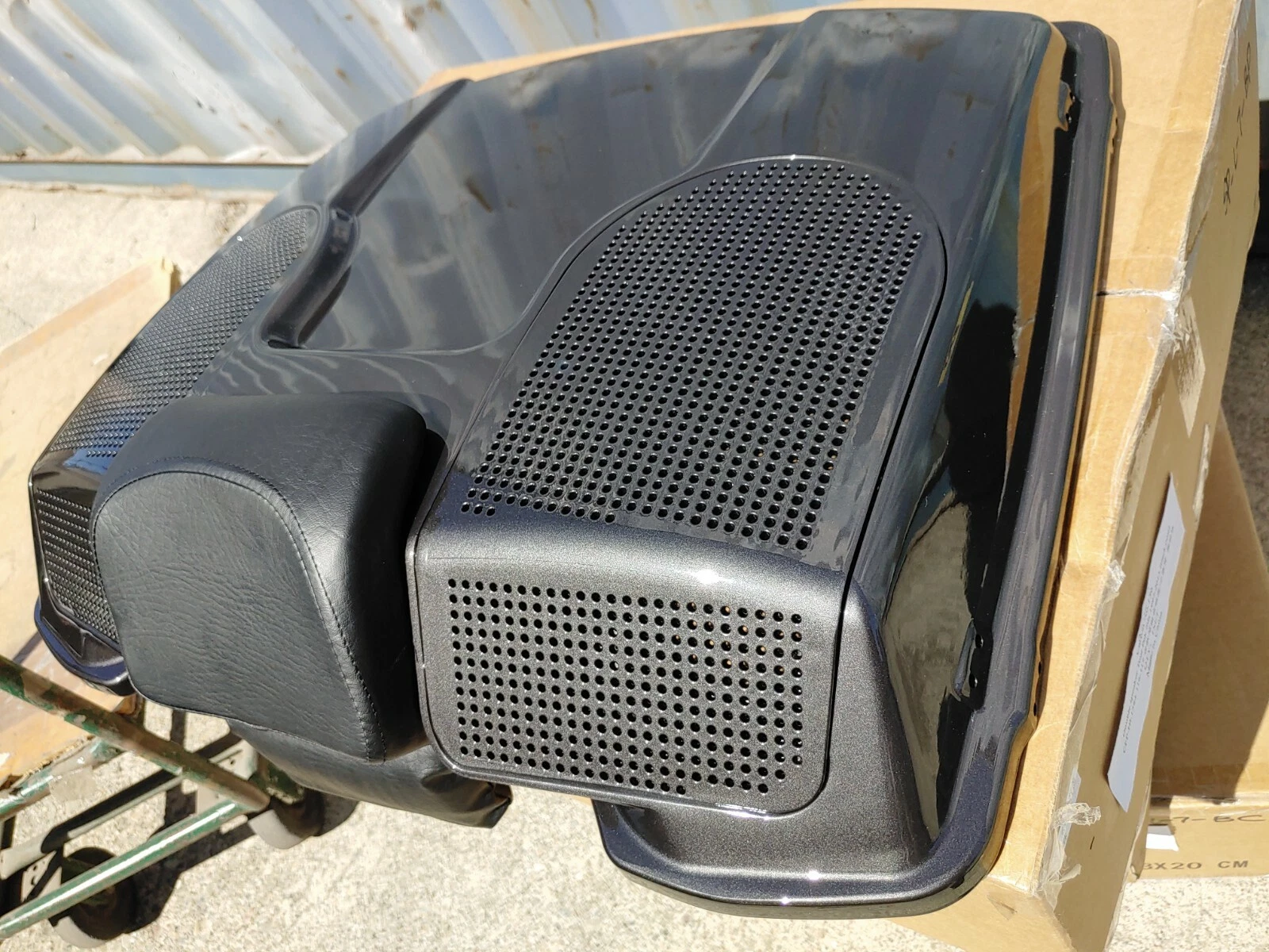 97-13 Black Pearl Dual 6x9 Speaker Lid for Harley Razor Chopped King Tour Pak - Image 4